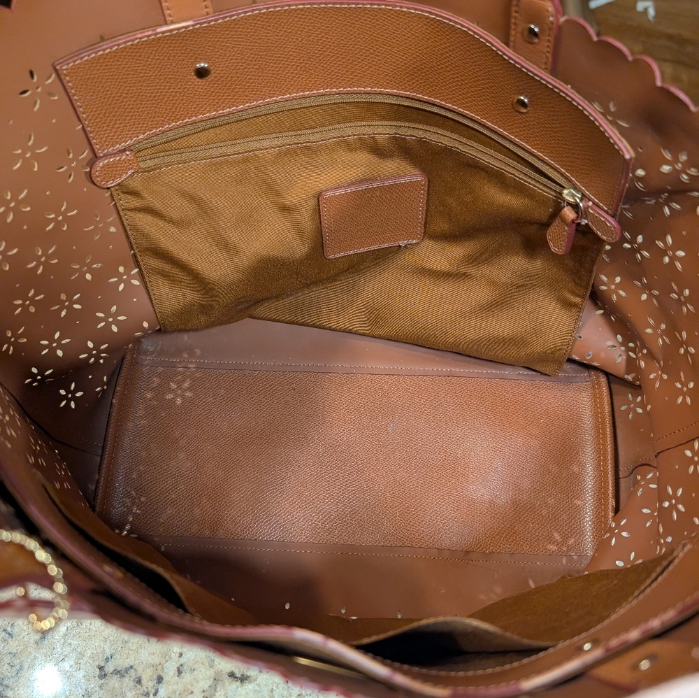 Coach sparkly Light Pink Laser Cut Floral Cutout City Tote and Wallet - Picture 8 of 14